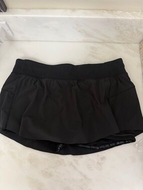 Lululemon Black Women's Athletic Skirt w Active Shorts attached